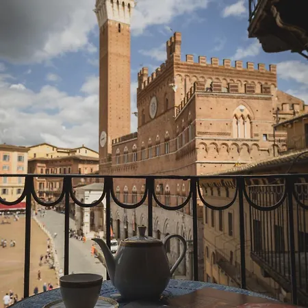Residenza D'epoca Il Campo By Francigenaapartments Siena