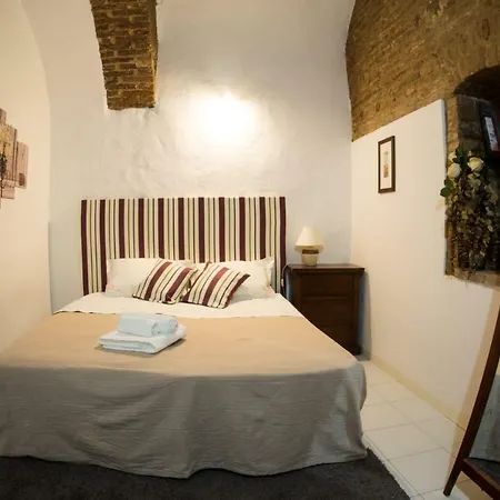 Residenza D'epoca Il Campo By Francigenaapartments