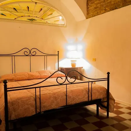 Residenza D'epoca Il Campo By Francigenaapartments