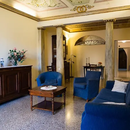 Appartamento Residenza D'epoca  Il Campo By Francigenaapartments *